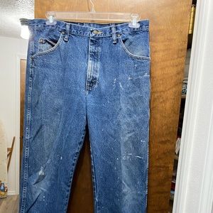 Mens wrangler used jeans.
